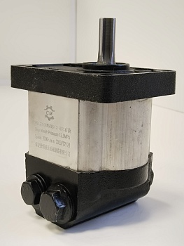 Насос гидравлический НШ правый с клапаном HLCB D06/08 CFHR (щлицевой привод, с площадкой)