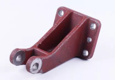 КРОНШТЕЙН ГИДРАВЛИЧЕСКОГО ЦИЛИНДРА ГУР DONGFENG