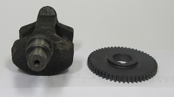 ВАЛ БАЛАНСИРОВОЧНЫЙ C ШЕСТЕРНЕЙ Z-53 - 186F