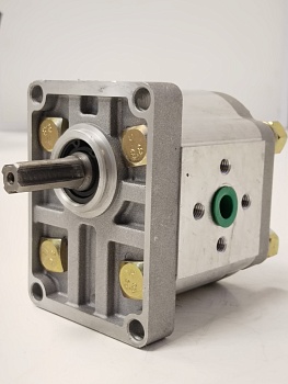 Насос гидравлический правый CBN-E314BFHR (шлицевой, с площадкой, выход под 180)